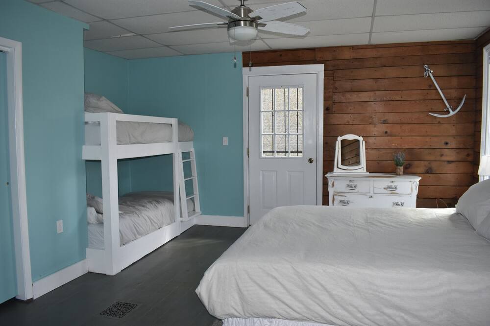 Photo of Bedroom in Findley Lake