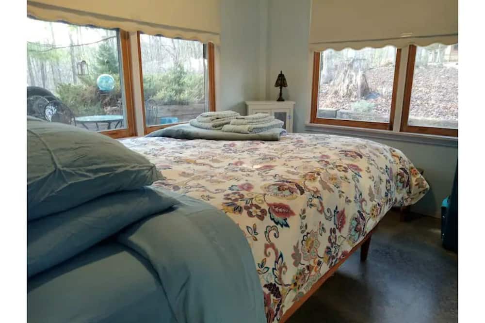 Photo of Bedroom in Faber