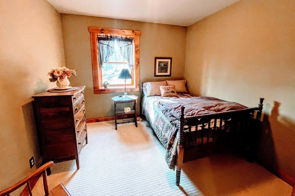 Photo of Bedroom in Sybertsville