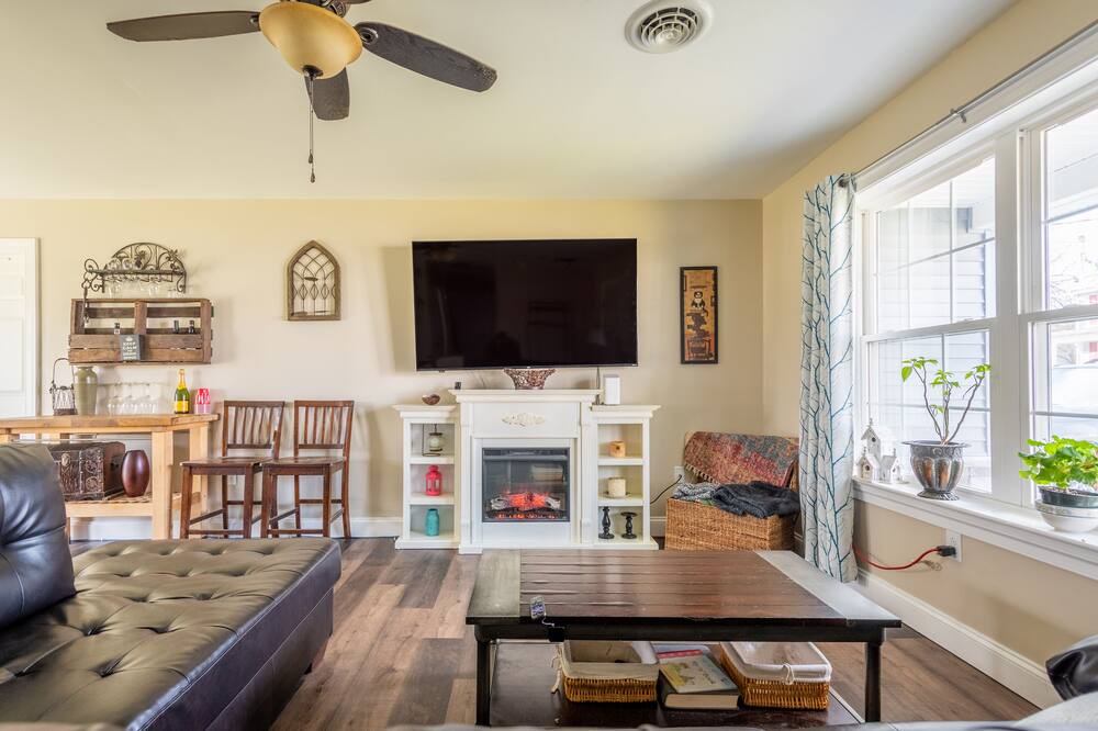 Photo of Livingroom in Annville
