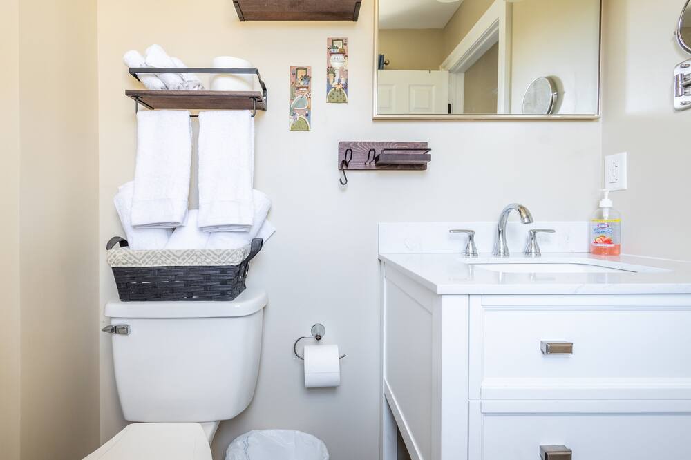 Photo of Bathroom in Annville