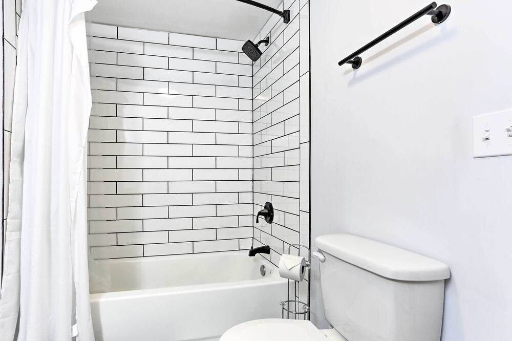 Photo of Bathroom in Sparrow Bush