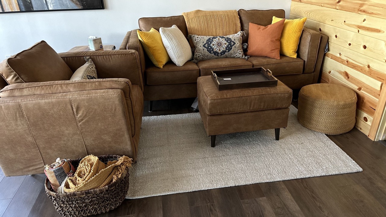 Photo of Livingroom in James Creek