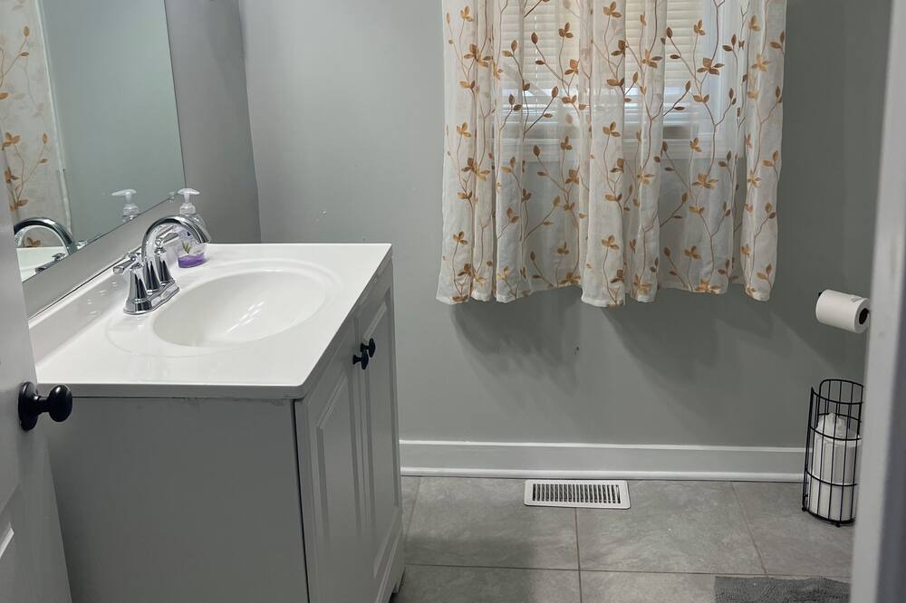 Photo of Bathroom in Long Branch