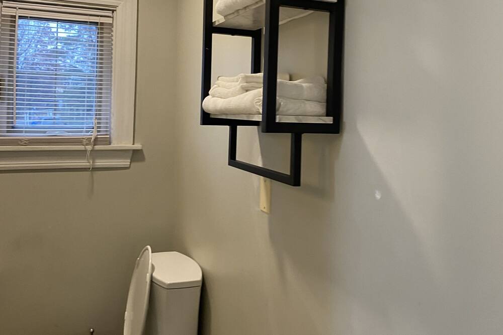 Photo of Bathroom in Monroeville