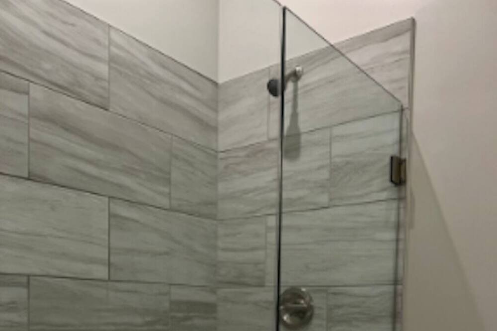 Photo of Bathroom in Park Hills
