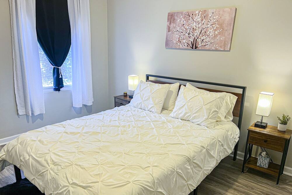 Photo of Bedroom in Ross Township