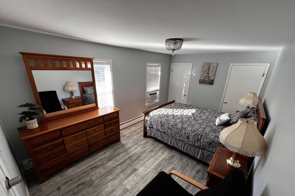 Photo of Bedroom in Butler