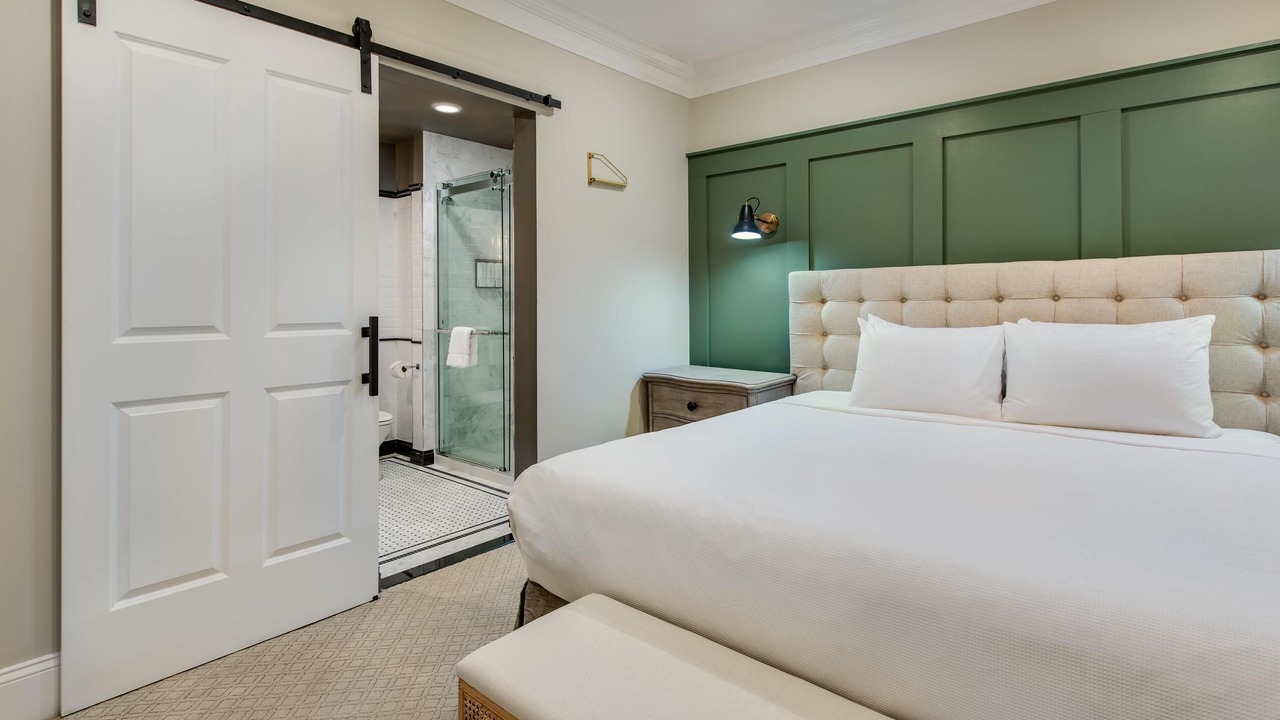 Photo of Bedroom in Newark