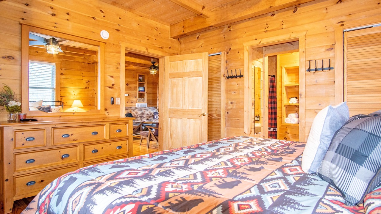 Photo of Bedroom in Tellico Plains