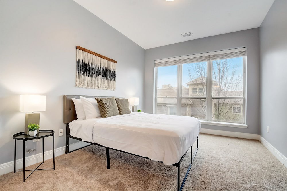 Photo of Bedroom in Lockerbie Square