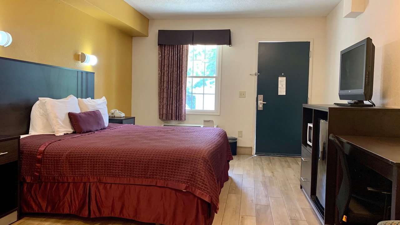 Photo of Bedroom in Upper Marlboro