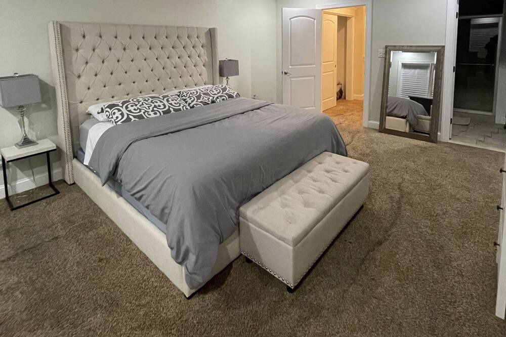 Photo of Bedroom in North Philadelphia