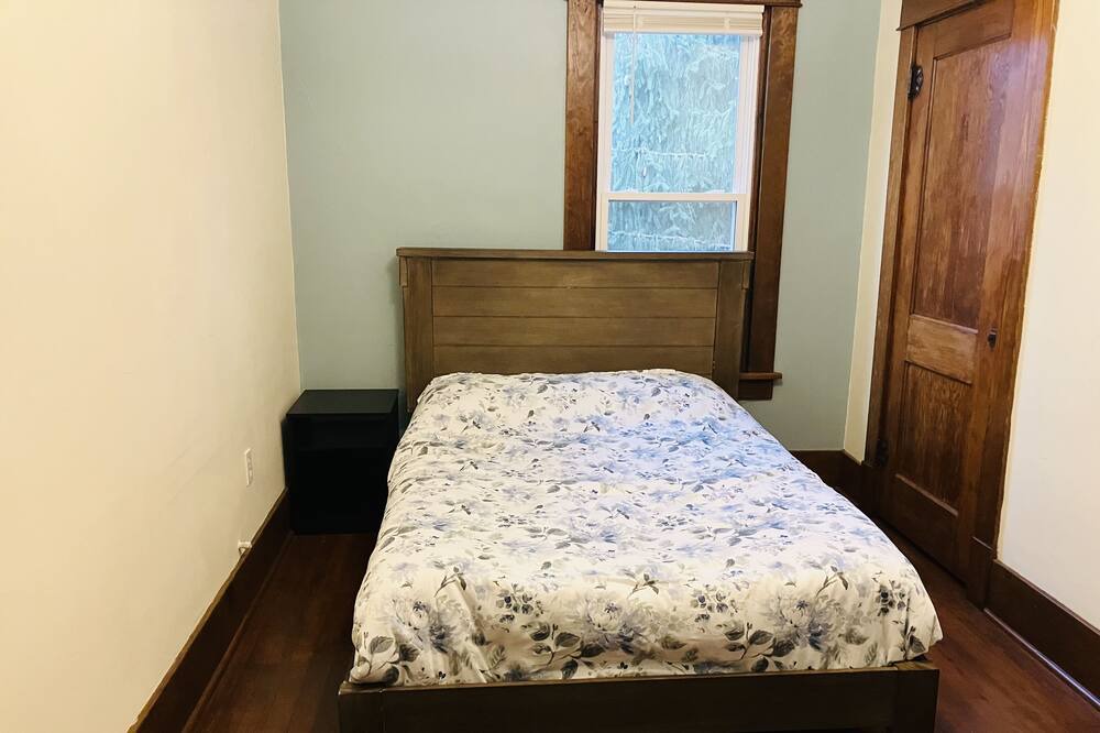 Photo of Bedroom in Racine