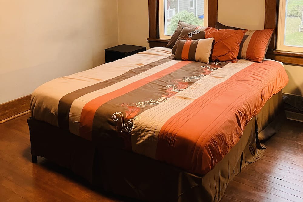 Photo of Bedroom in Racine