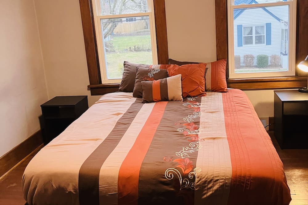 Photo of Bedroom in Racine