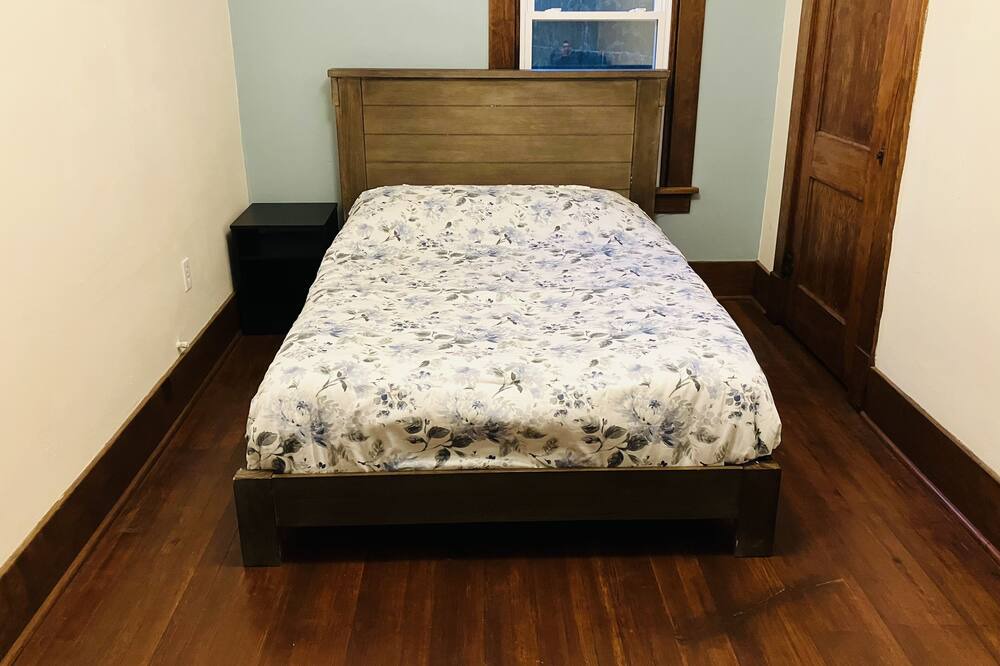 Photo of Bedroom in Racine