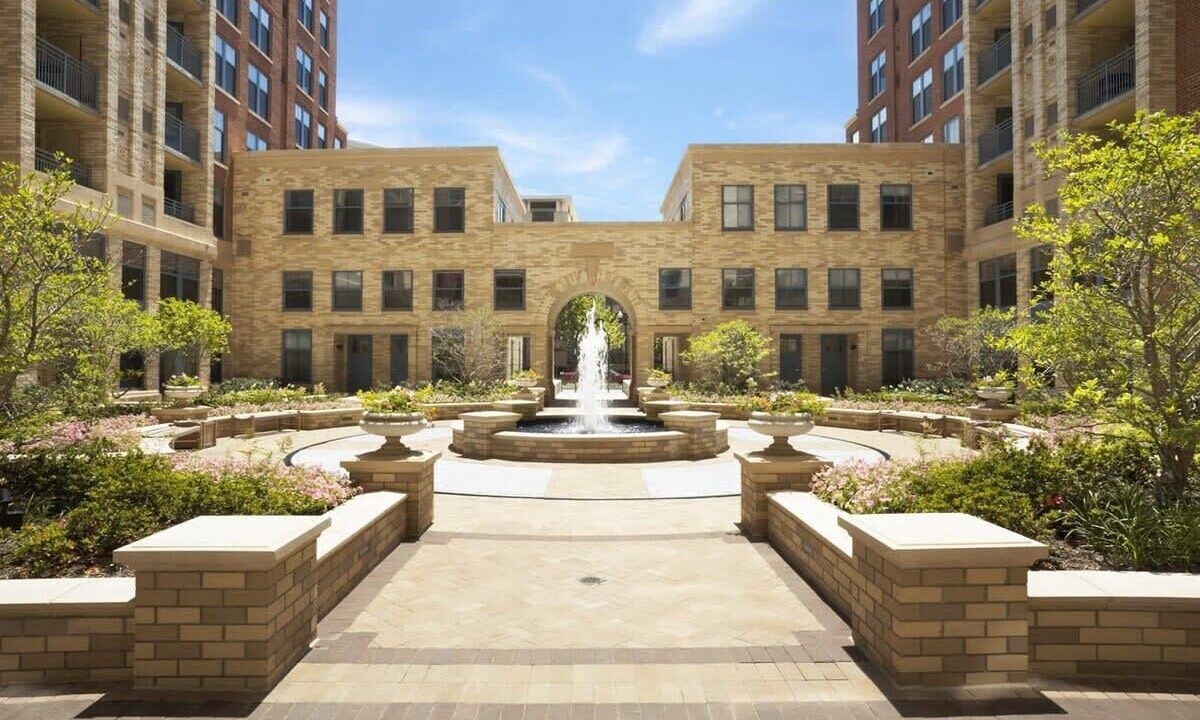 Photo of Outdoor in Aurora Highlands