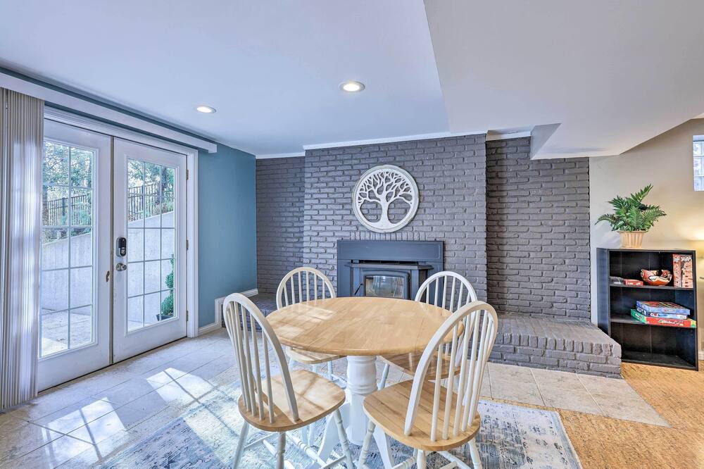 Photo of Livingroom in Mount Washington