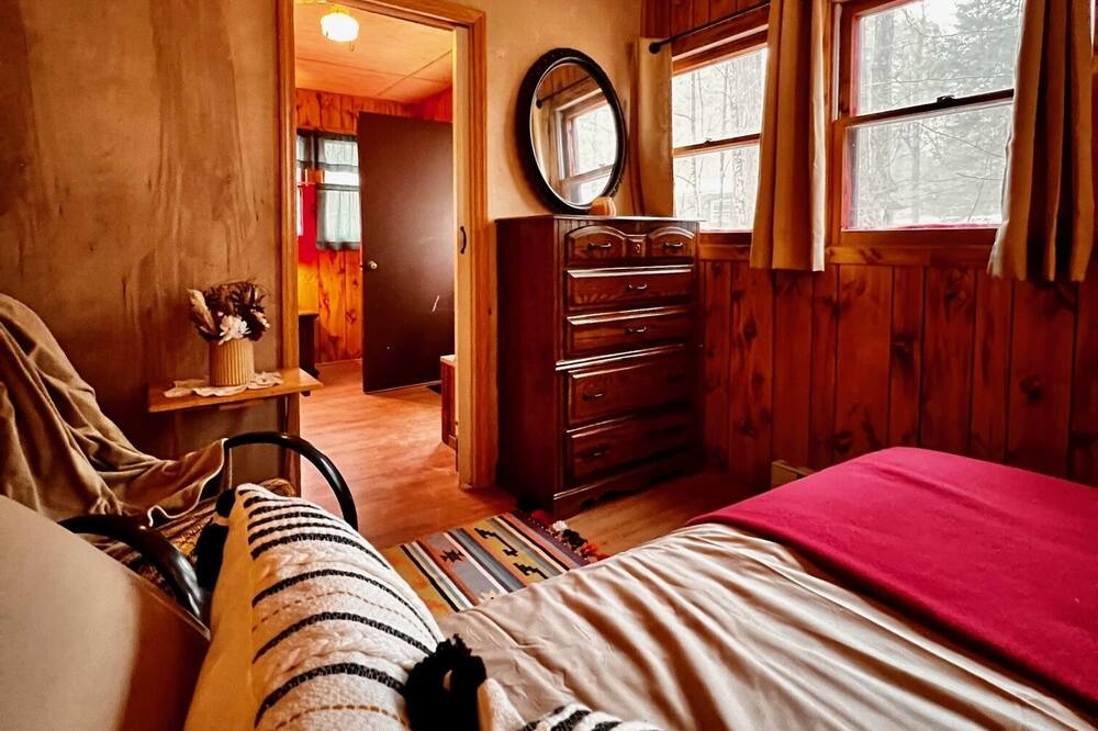 Photo of Bedroom in White Lake