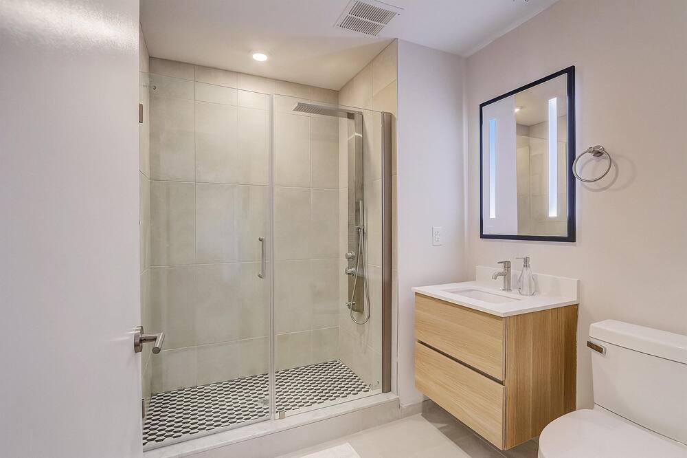 Photo of Bathroom in North Philadelphia West
