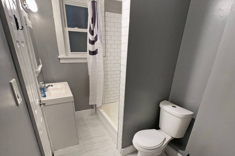 Photo of Bathroom in Forest Hills
