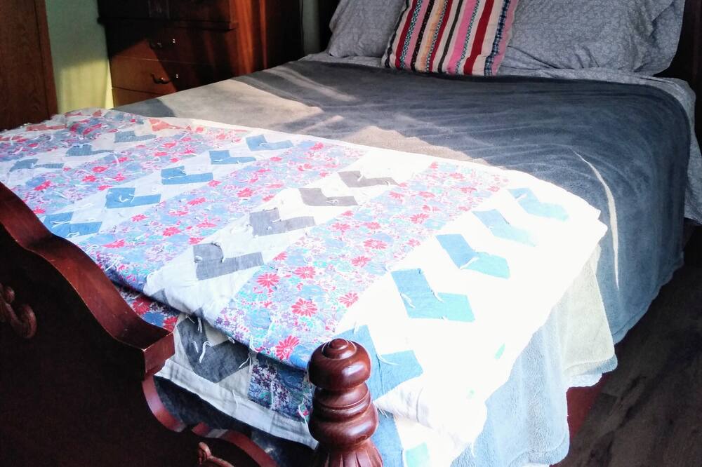 Photo of Bedroom in Dailey