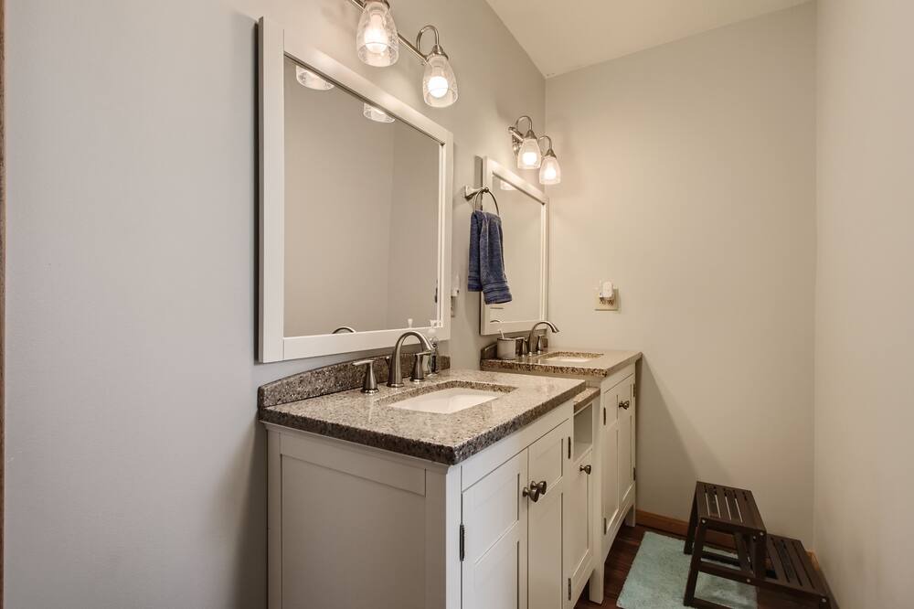 Photo of Bathroom in Circleville