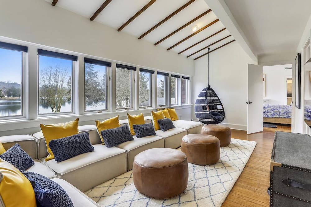 Photo of Bedroom in Unionville