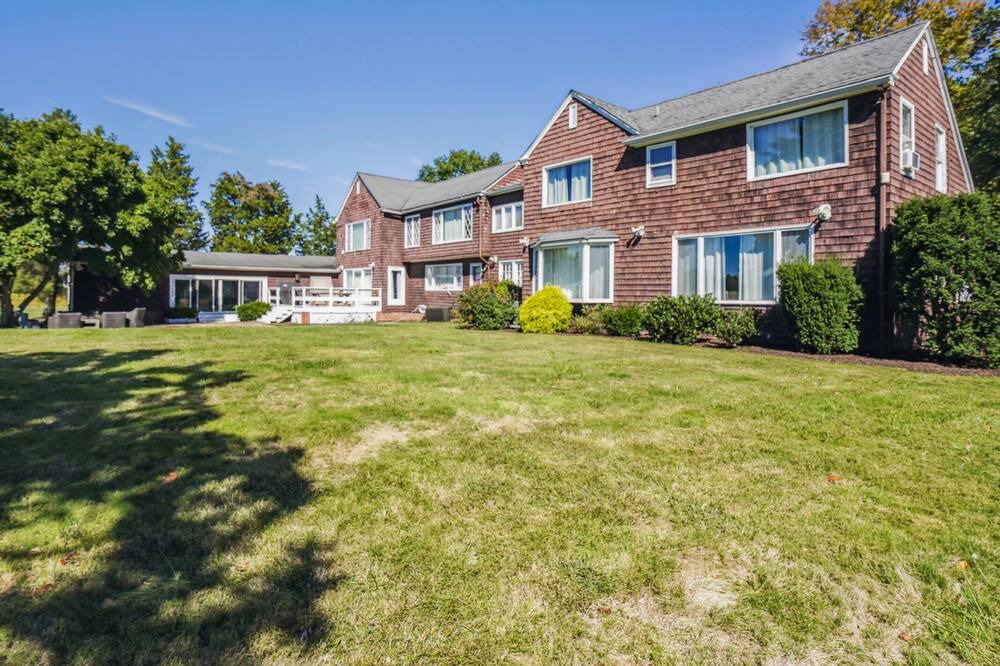 Photo of Outdoor in Unionville