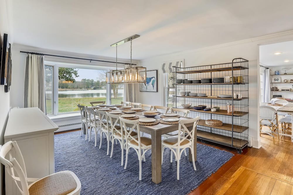 Photo of Livingroom in Unionville