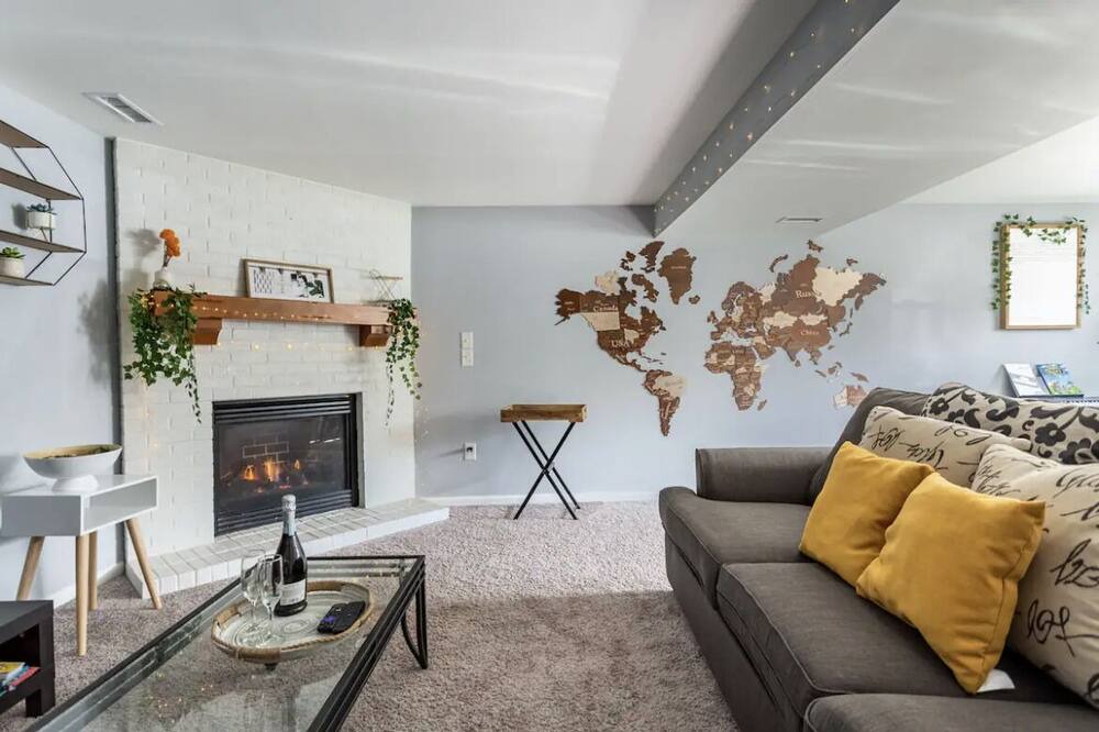 Photo of Livingroom in Rossville