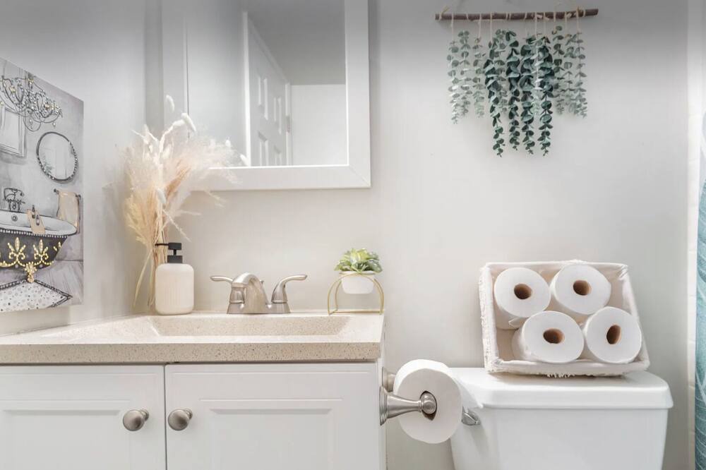 Photo of Bathroom in Rossville