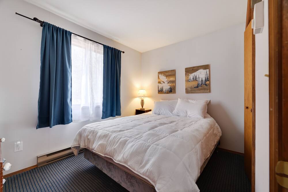 Photo of Bedroom in Wallenpaupauk Lake Estates