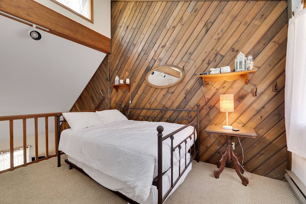 Photo of Bedroom in Wallenpaupauk Lake Estates
