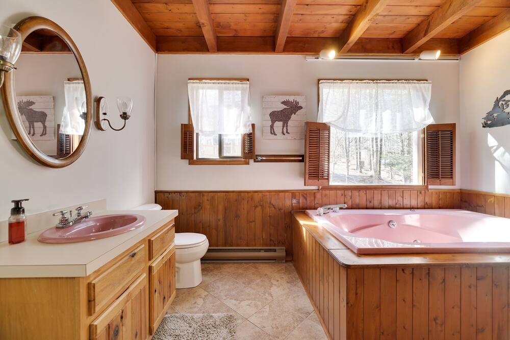 Photo of Bathroom in Wallenpaupauk Lake Estates
