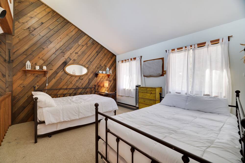 Photo of Bedroom in Wallenpaupauk Lake Estates
