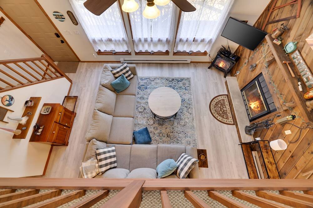 Photo of Livingroom in Wallenpaupauk Lake Estates