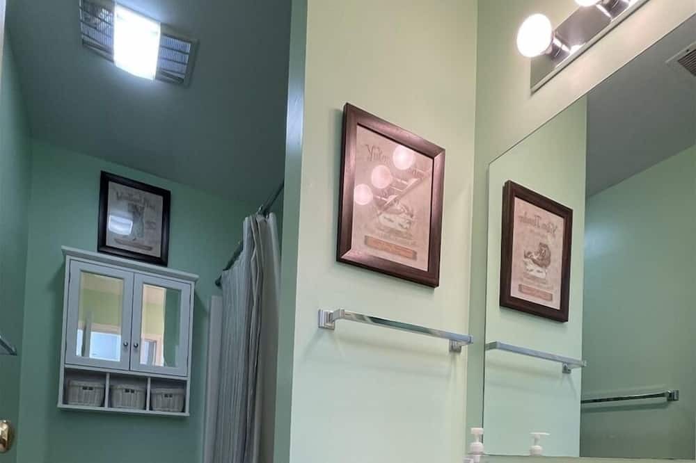 Photo of Bathroom in Mercersburg