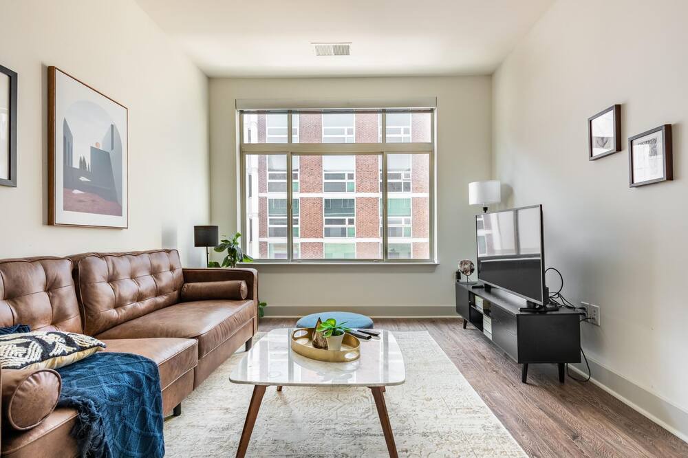 Photo of Livingroom in Logan Square