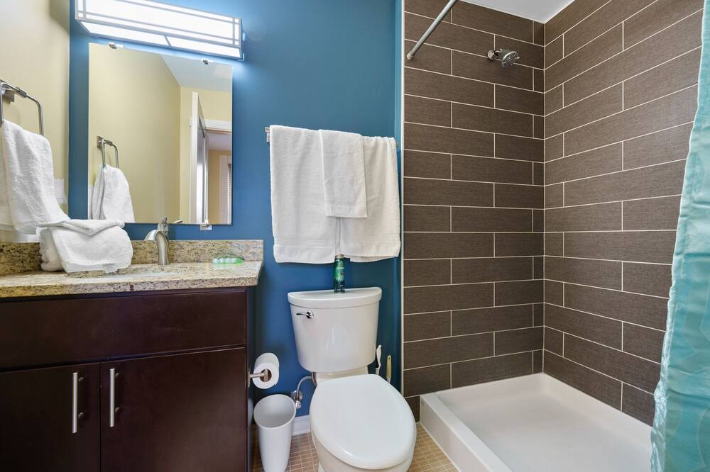 Photo of Bathroom in St. Clairsville