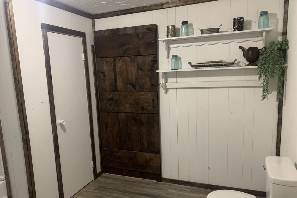 Photo of Bathroom in Rush