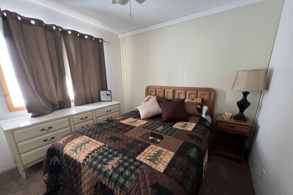 Photo of Bedroom in Cascade