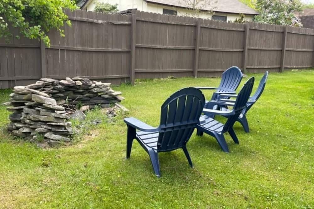 Photo of Outdoor in Aldenville