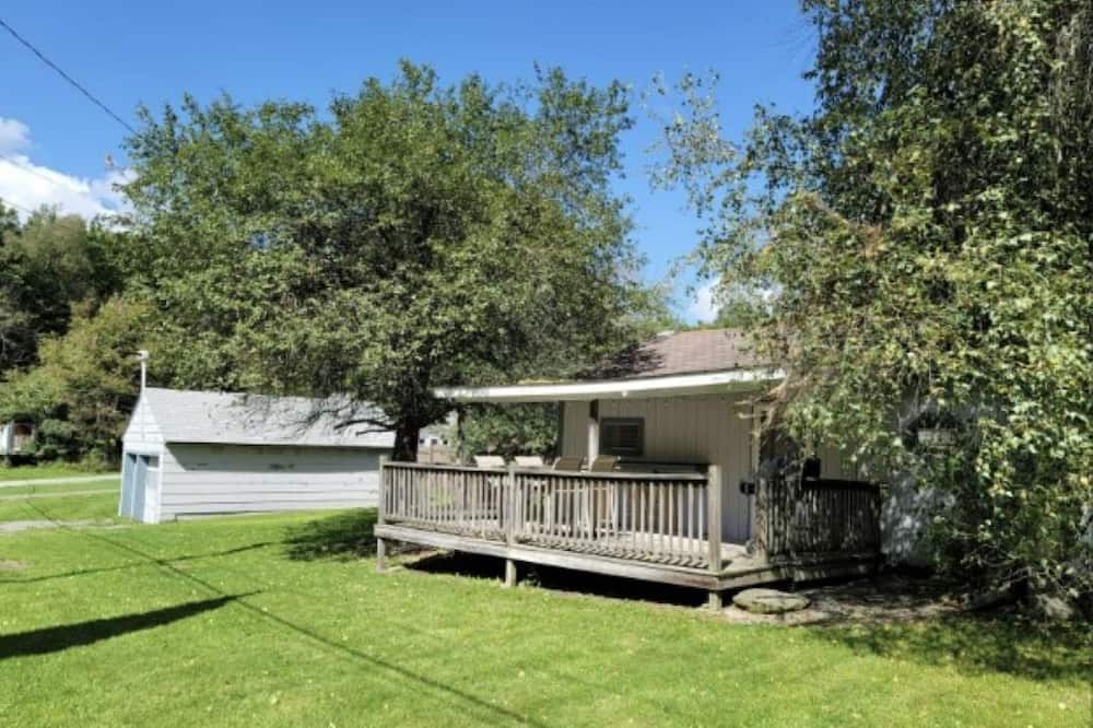 Photo of Outdoor in Aldenville