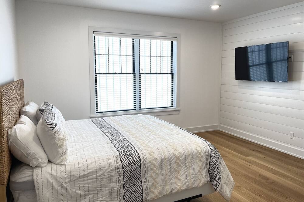 Photo of Bedroom in Bay Head