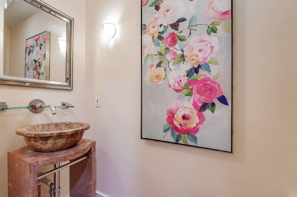 Photo of Bathroom in Town of Orangetown