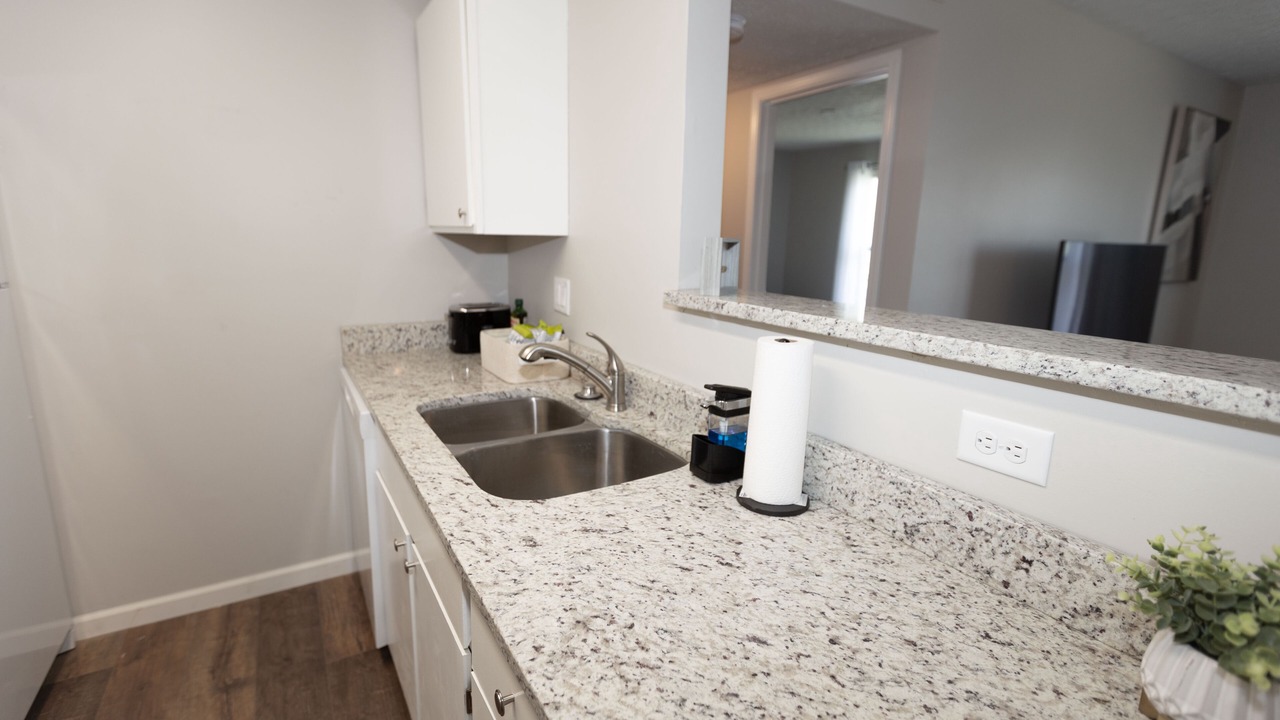 Photo of Kitchen in Summit Station