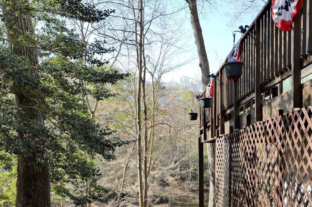 Photo of Outdoor in Chesapeake Ranch Estates-Drum Point