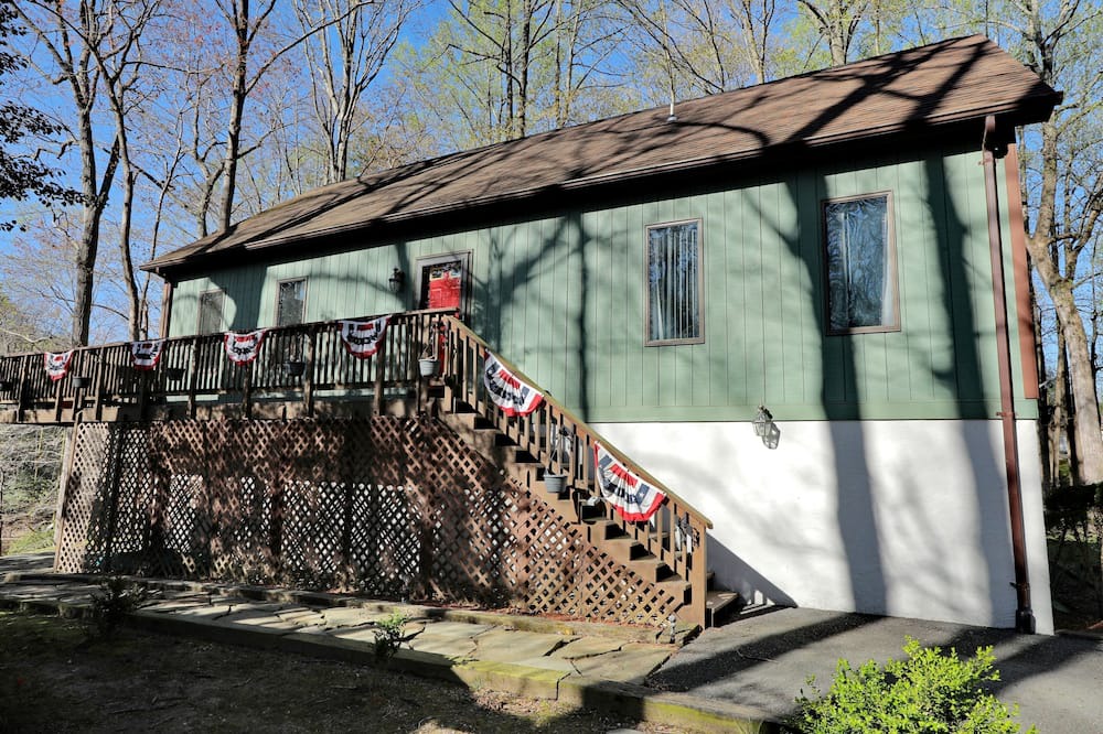 Photo of Outdoor in Chesapeake Ranch Estates-Drum Point